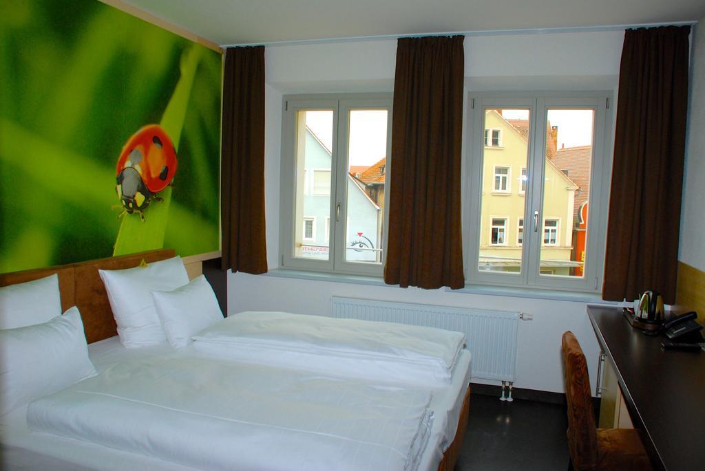 Hezelhof'S Radl-Hotel Wassertrüdingen Quarto foto