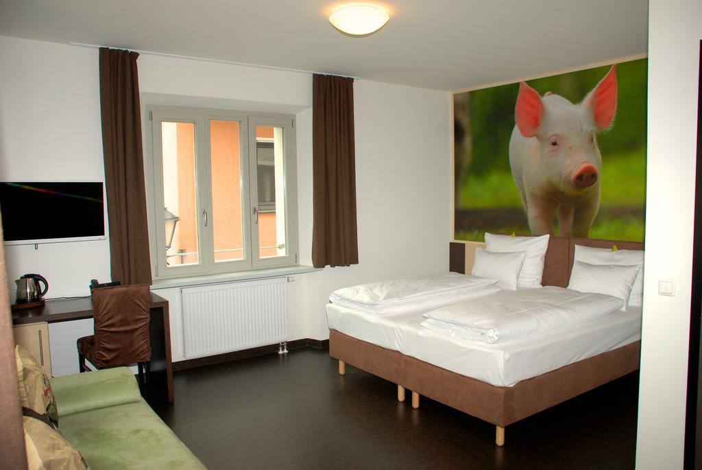Hezelhof'S Radl-Hotel Wassertrüdingen Exterior foto